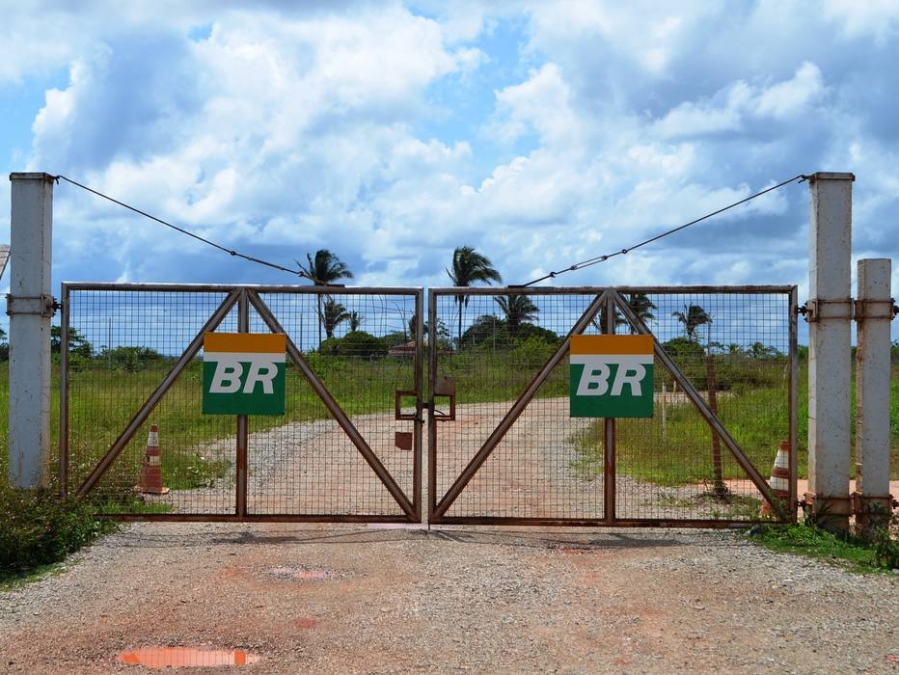 A obra mais cara do PAC, a refeinaria Premium 1, no Maranhão, foi abandonada
