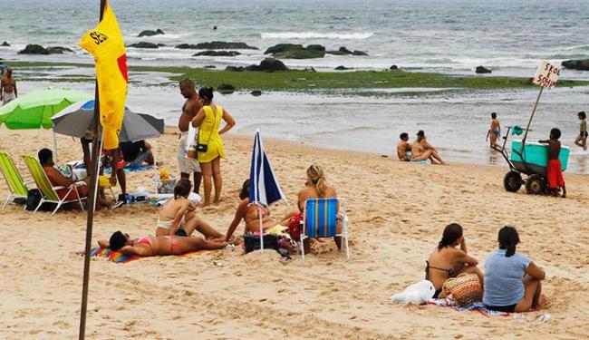 Banho na praia da Boca do Rio é considerado impróprio (Foto: Eduardo Martins | Ag. A TARDE )