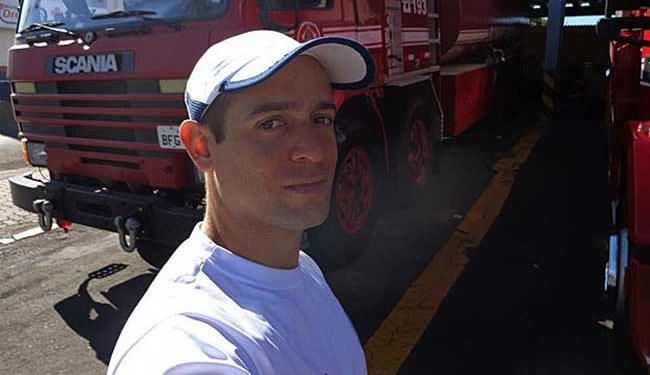 Eduardo foi resgatado ainda com vida com os colegas, mas não resistiu (Foto: Reprodução | Facebook)