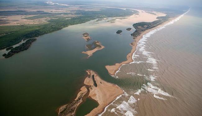 Cerca de 1 milhão de metros cúbicos de rejeitos de minério de ferro teriam deslizado na quarta-feira (Foto: Enrico Marcovaldi | Ag. A TARDE)