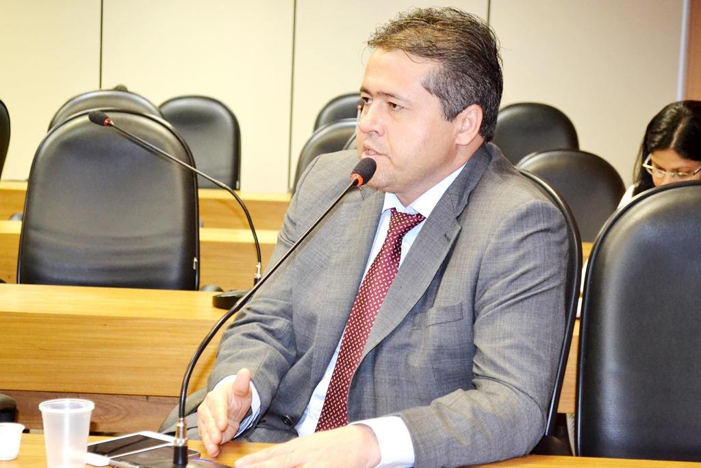 Deputado Alex da Piatã (PMDB) Deputado Alex da Piatã (PMDB)