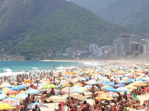 Cidades como o Rio exibiram temperaturas recordes (Foto: José Lucena/Futura Press/Estadão Conteúdo)