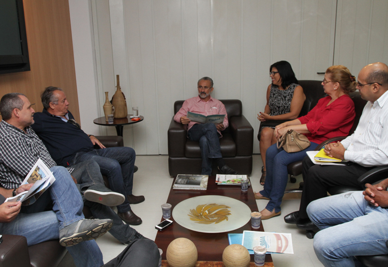 Prefeito Ademar Delgado reúne com representantes da Cervejaria Itaipava (Foto: Adenilson Nunes)