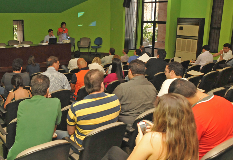 Cerimônia de posse dos novos médicos da Prefeitura (Foto: Agnaldo Silva)