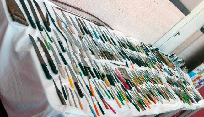 As armas foram apreendidas durante abordagem nos portais de acesso e no interior dos circuitos (Foto: Divulgação | Secom)