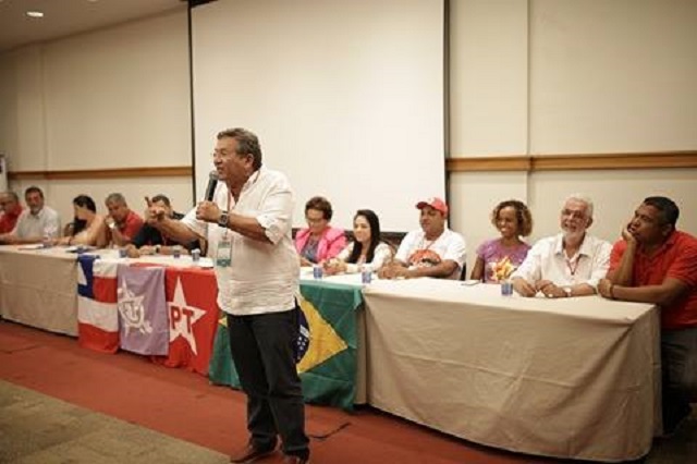 Decisão 'unânime' do PT oficializa pré-candidatura de Caetano