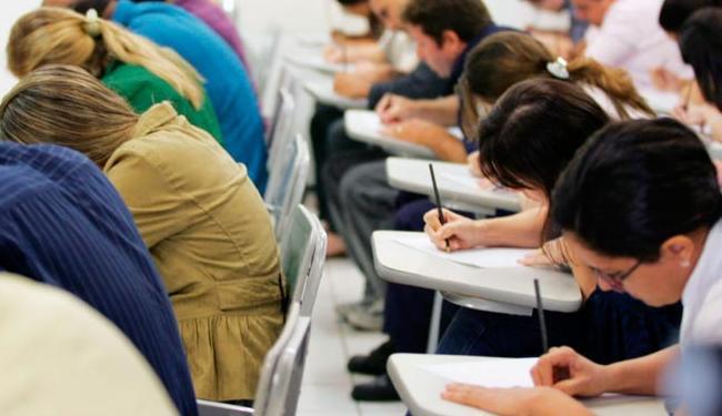 Na Ufba, há vagas que oferecem salários de até R$ 8.639,50 (Foto: Reprodução | Diário do Nordeste)