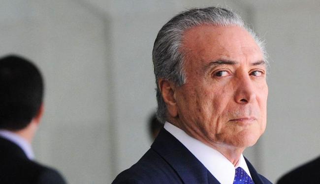 Ministro do STF entende que não cabe o pedido feito para a paralisação do processo contra Temer Ministro do STF entende que não cabe o pedido feito para a paralisação do processo contra Temer