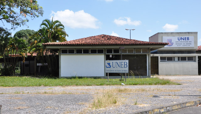 O caso aconteceu no bairro Santo Antônio II, por volta das 12h, próximo da Universidade do Estado da Bahia (Uneb) O caso aconteceu no bairro Santo Antônio II, por volta das 12h, próximo da Universidade do Estado da Bahia (Uneb)