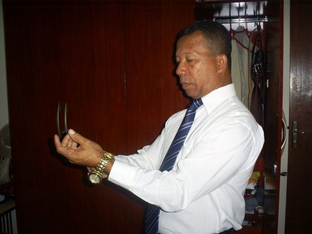 Pr. Elias Santos Pr. Elias Santos