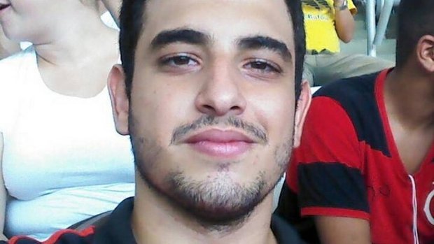 Pai desconfia que telefonema recebido na madrugada de terça-feira (8) possa ter alguma relação com o sumiço do filho