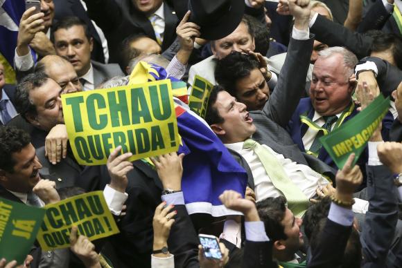 O deputado Bruno Araujo profere o voto que garante a autorização do processo de impeachment da presidenta Dilma Rousseff (Foto: Marcelo Camargo/Agência Brasil)