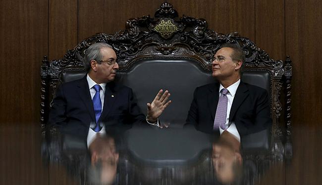 O presidente da Casa, Renan Calheiros (D) (Foto: Adriano Machado l Reuters)