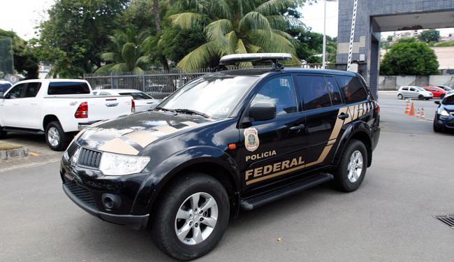 São cumpridos três mandados de prisão e seis de busca e apreensão (Foto: Luciano da Matta | Ag. A TARDE)