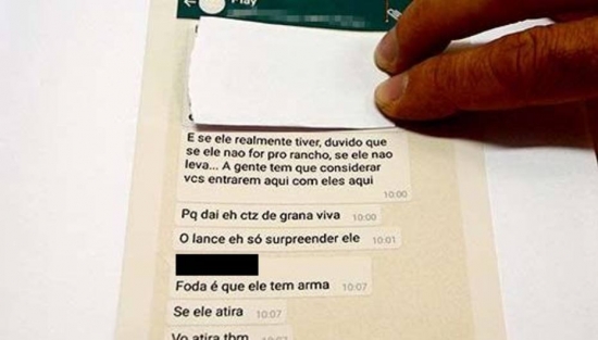 A filha de 21 anos, planejou o crime durante 40 dias e acabou envolvendo a irmã, de 17 anos