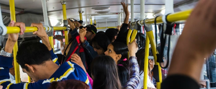 Segundo a pesquisa, 68% das mulheres brasileiras temem serem assediadas no transporte público (Foto: Divulgação/Secretaria da Mulher do DF)