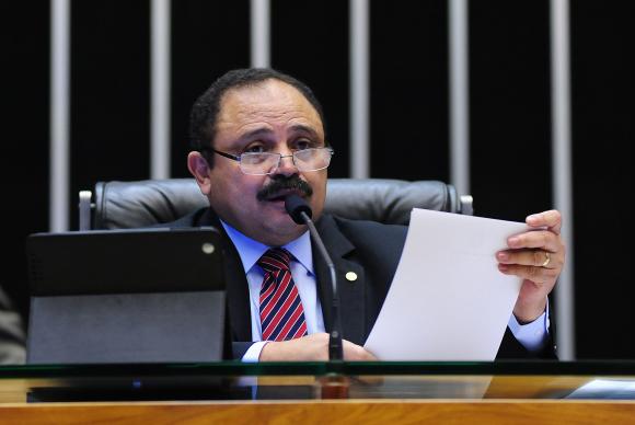 Waldir Maranhão, presidente interino da Câmara dos Deputados, anula votação do processo de impeachment de Dilma Rousseff (Foto: Gustavo Lima/Câmara dos Deputados) Waldir Maranhão, presidente interino da Câmara dos Deputados, anula votação do processo de impeachment de Dilma Rousseff (Foto: Gustavo Lima/Câmara dos Deputados)