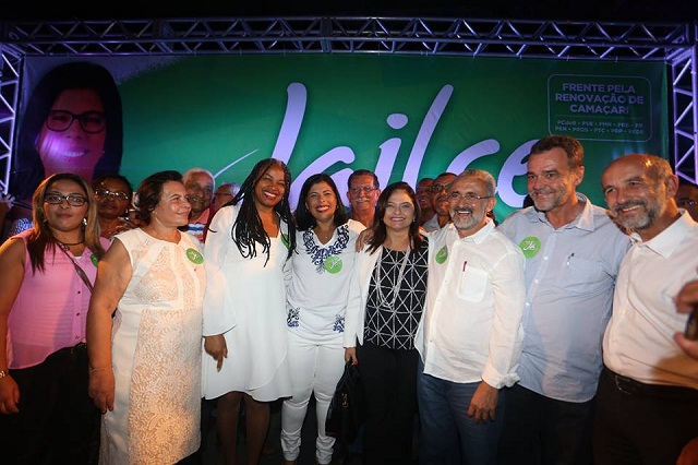 Daniel Almeida confirma candidatura de Jailce em Camaçari Daniel Almeida confirma candidatura de Jailce em Camaçari