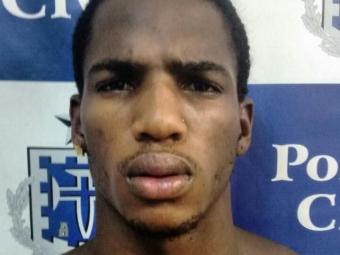 Wellington Gomes Batista foi preso tentando se livrar de celular da vítima (Foto: Divulgação | Polícia Civil)