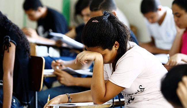 O candidato deve ter ensino médio completo; salário é de R$ 1.250 (Foto: Fernando Vivas | Ag. A TARDE) O candidato deve ter ensino médio completo; salário é de R$ 1.250 (Foto: Fernando Vivas | Ag. A TARDE)