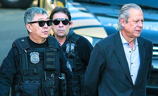Newton Ishii foi preso na última quarta-feira (8), em Curitiba (Foto: Brazil Photo Press)