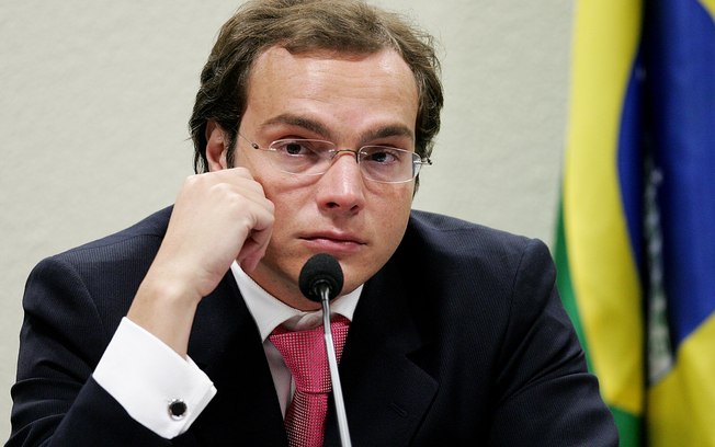 Empresário Lúcio Bolonha Funaro durante sessão da CPI Mista dos Correios, em Brasília