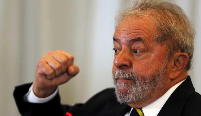 Os envolvidos são acusados de tentar impedir Nestor Cerveró de assinar acordo de delação (Foto: Paulo Whitaker | Reuters)
