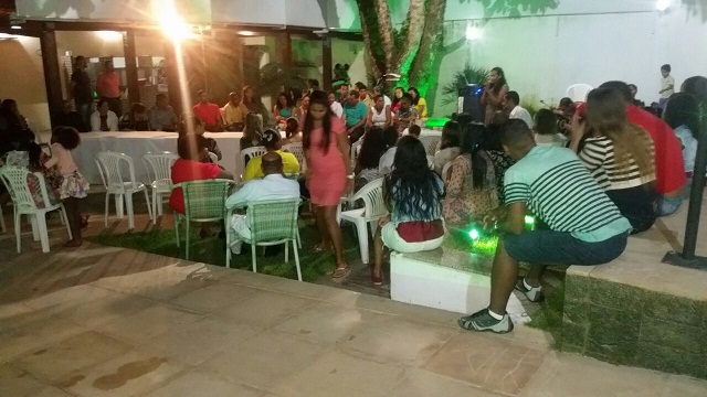 Segundo os idealizadores da ideia, Antônio Franco (cadeira-de-rodas)  e Vania Nunes, uma Contadora, também recém convertida ao Evangelho, a iniciativa promete posto que a 1ª edição do encontro contou com apenas 20 pessoas (foto imediatamente abaixo do texto), já a 2ª versão, ocorrida na noite da última sexta-feira, 08 de julho, um mês e meio depois da primeira, já contou com 90 participantes.
