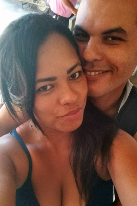 Segundo vizinhos, que não quiseram se identificar, o casal morava há cerca de seis anos no local e que costumava brigar por ciúmes