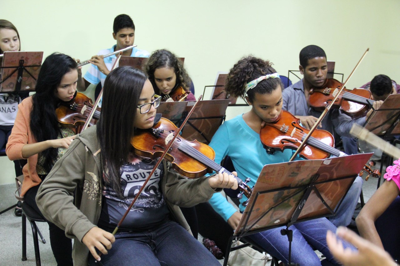 Vale lembrar que só podem participar do processo classificatório, moradores de Camaçari, com idade igual ou superior a 12 anos e que já tenham conhecimento básico de música
