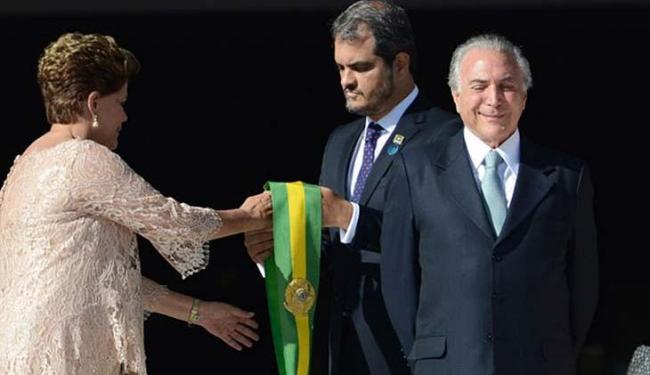 Faixa presidencial foi usada na posse do segundo mandato de Dilma Rousseff junto com Temer (Foto: Marcelo Camargo | Agência Brasil)