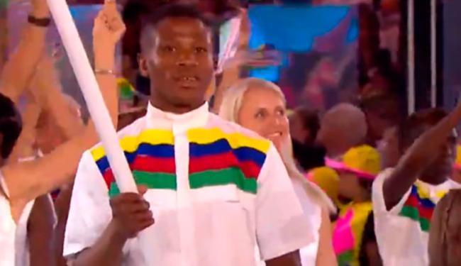 Boxeador teria beijado camareira a força (Foto: Reprodução | SporTV)