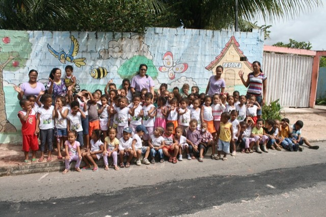 A creche e escola Cristo Nossa Esperança precisa de alimentos