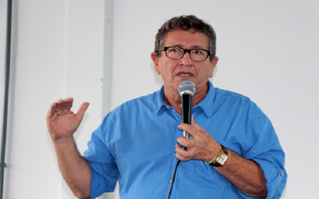 Caetano anuncia o nome do vice em entrevista coletiva nesta quinta-feira