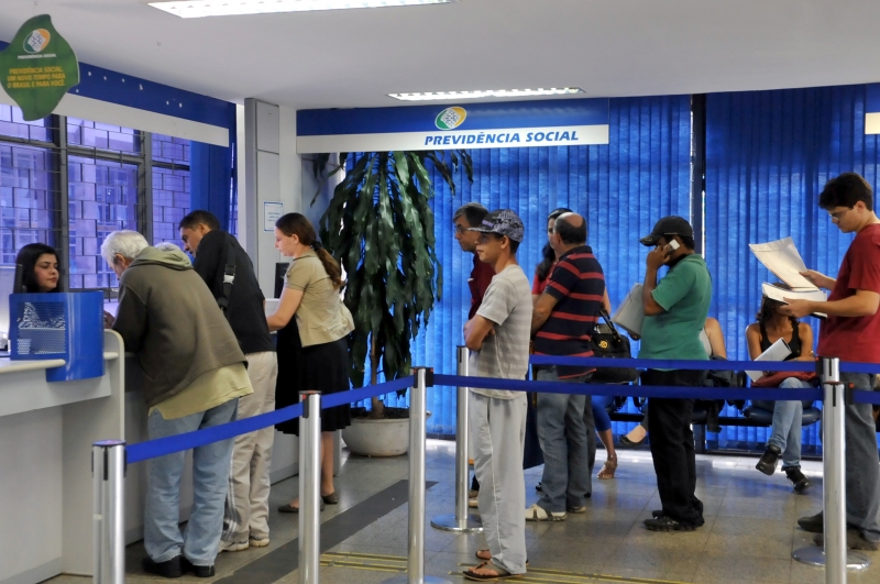 Beneficiários terão de passar por nova perícia para verificar existência de incapacidade que justifique manutenção de benefícios (Foto: EBC)