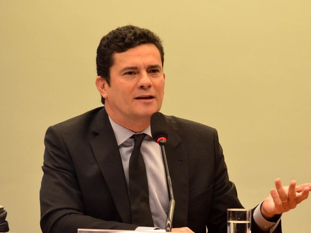 Em meio à audiência, Moro falou sobre as propostas para endurecer o combate à corrupção, comentou especulações para disputar eleições e ser indicado para o STF e ainda recebeu apoio de simpatizantes em ato nas dependências da Câmara (Foto: Renato Costa/Framephoto/Estadão Conteúdo)