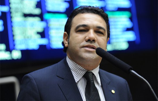 Chefe de gabinete foi preso acusado de coagir jovem que acusa deputado de tentativa de estupro