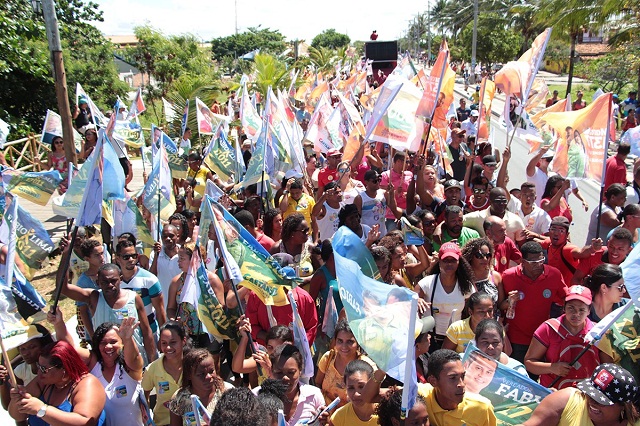 Caravana 13 em Arembepe