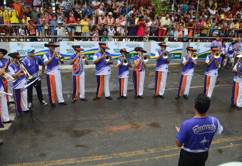 Fanesc abrilhantou desfile cívico (Foto: Aristeu Chagas)
