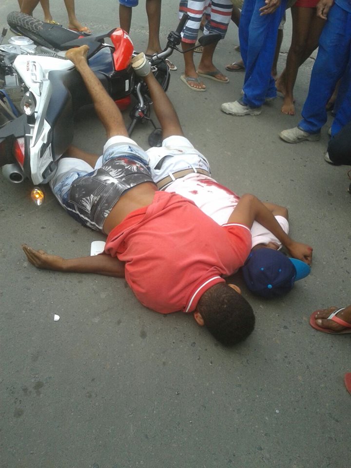 Crime aconteceu na rua Acácia Vermelha, no bairro da Gleba E. Autor dos tiros não foi identificado Crime aconteceu na rua Acácia Vermelha, no bairro da Gleba E. Autor dos tiros não foi identificado