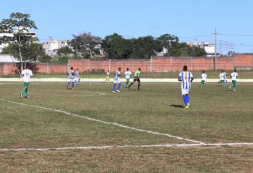 Seleção de Camaçari contra Seleção de Araças (Foto: Adenilson Nunes ) Seleção de Camaçari contra Seleção de Araças (Foto: Adenilson Nunes )