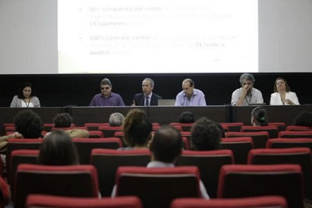 Regras e prazos para instalação de recursos de acessibilidade nos cinemas foram apresentadas hoje no Rio de Janeiro (Marcelo Freire/Ancine/Divulgação)