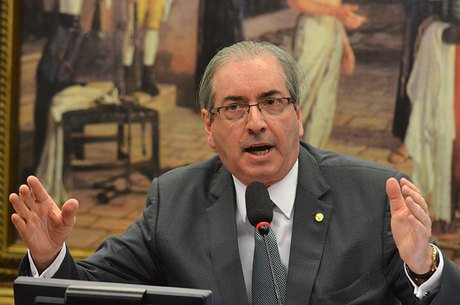 Eduardo Cunha usa telefone, cartas e mensagens para pedir votos Renato Costa/02.09.2016/Folhapress