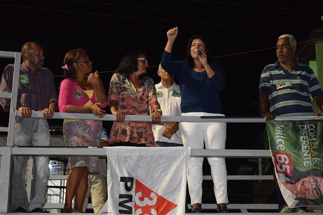 A candidata à prefeita, Jailce Andrade (PCdoB), destacou a importância do investimento em políticas públicas na saúde e geração de emprego e renda (Foto: Raimisson Silva)