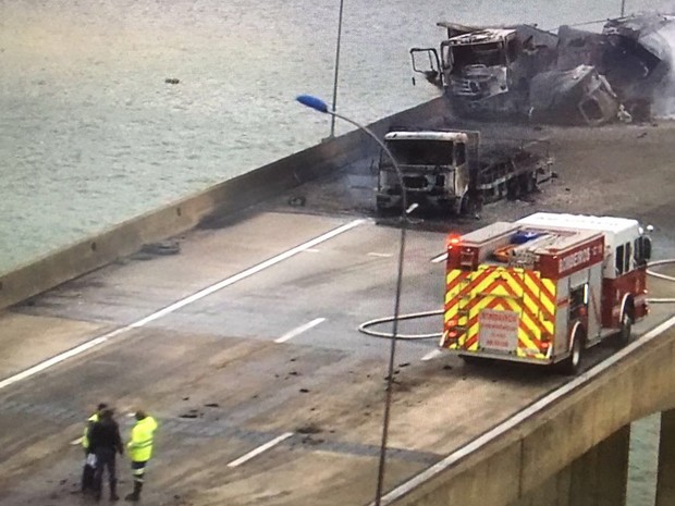 Acidente interditou Rodoanel, na altura de São Bernardo do Campo (Foto: Reprodução/TV Globo)