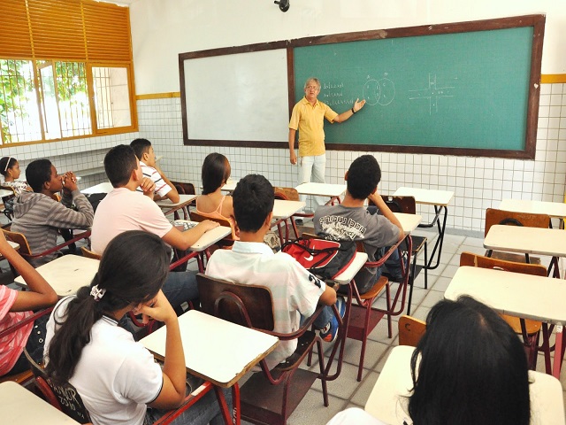 No total são mais de 257 mil vagas. Programa de fomento ao ensino integral foi anunciado junto com a MP de reforma do ensino médio.