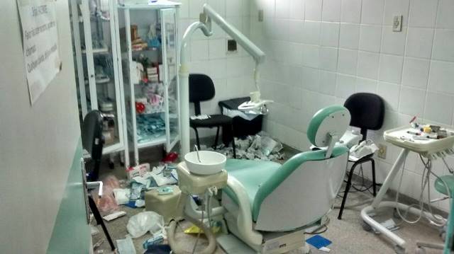 Parte do consultório odontológico foi destruído