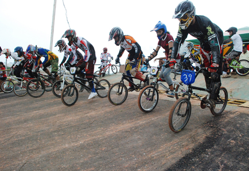 Cerca de 70 esportistas participam do Campeonato Baiano de Bicicross (Foto: Internet)
