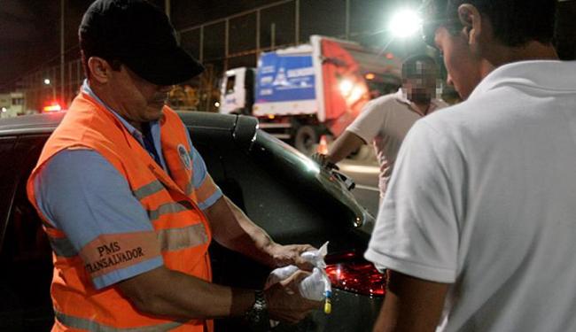 Valor subirá para R$ 2.934,70 e o motorista ainda terá a carteira de habilitação suspensa (Foto: Adilton Venegeroles l Ag. A TARDE)