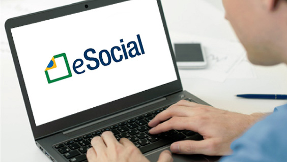 O eSocial vai unificar o envio de informações pelo empregador ao governo em relação aos seus empregados. O eSocial vai unificar o envio de informações pelo empregador ao governo em relação aos seus empregados.